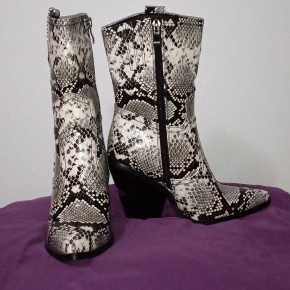 Ann Creek, Size 6, Black and White faux snake skin. - Picture 5 of 5
